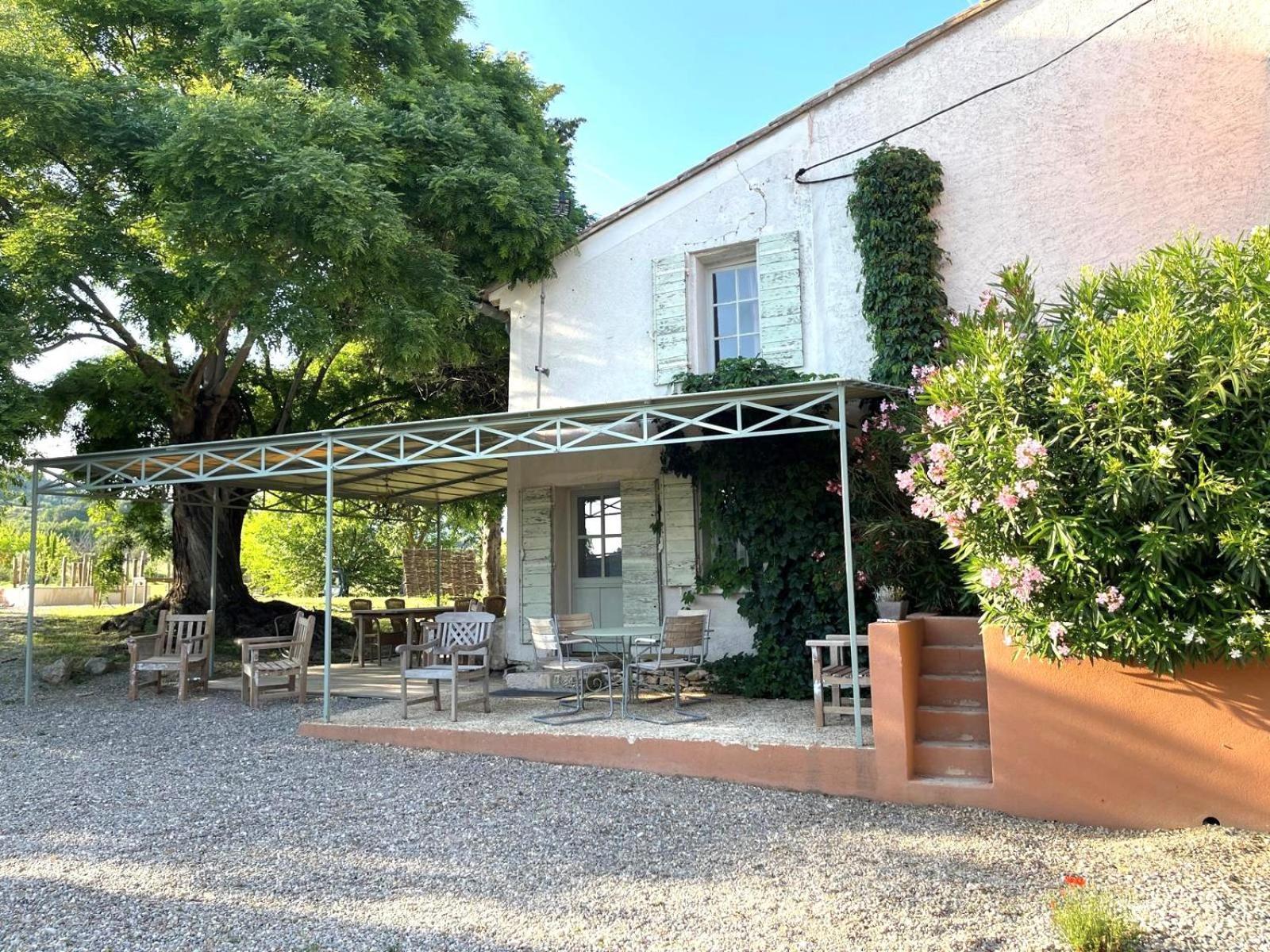Le Domaine Saint Jean Bed & Breakfast Exterior photo